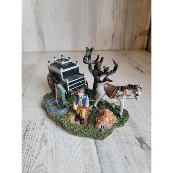 Lemax spooky town gruesome grave digger Halloween Village accessory - Picture 3 of 7